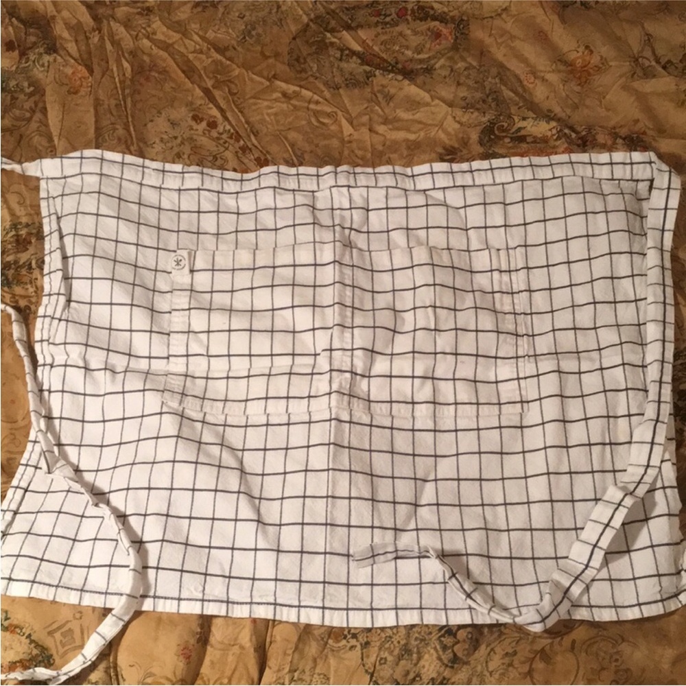 Williams Sonoma White and Blue Grid Apron